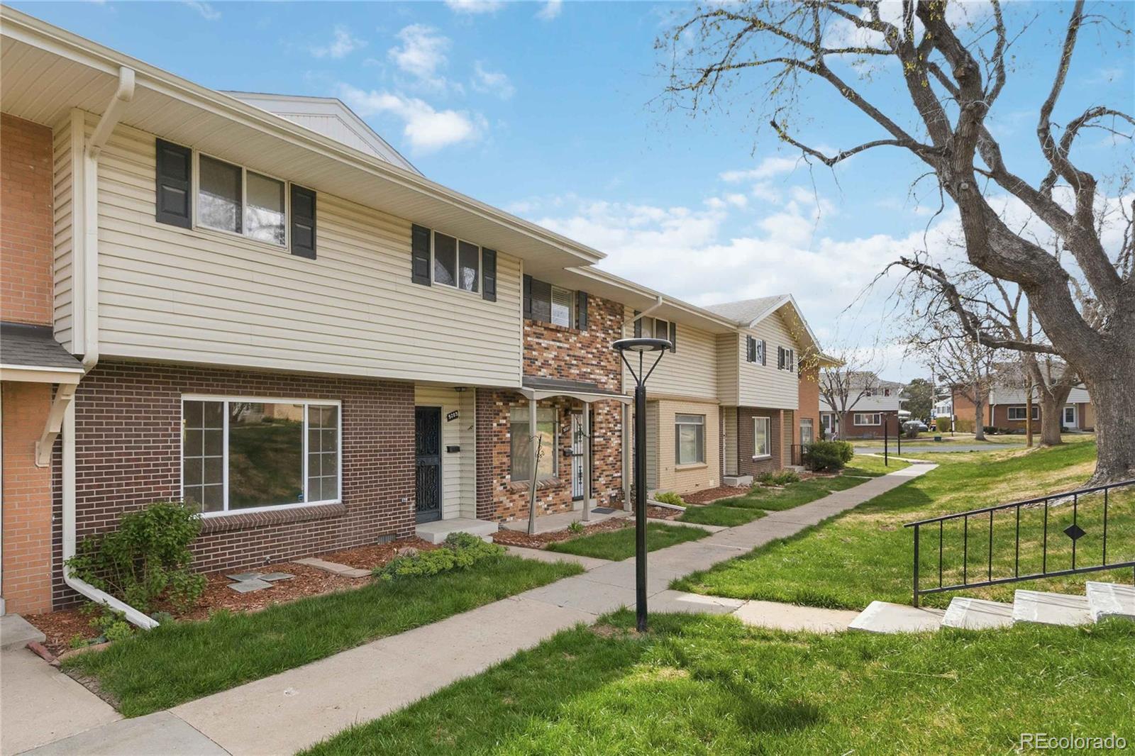 9209 E Nassau Avenue Denver CO 80237