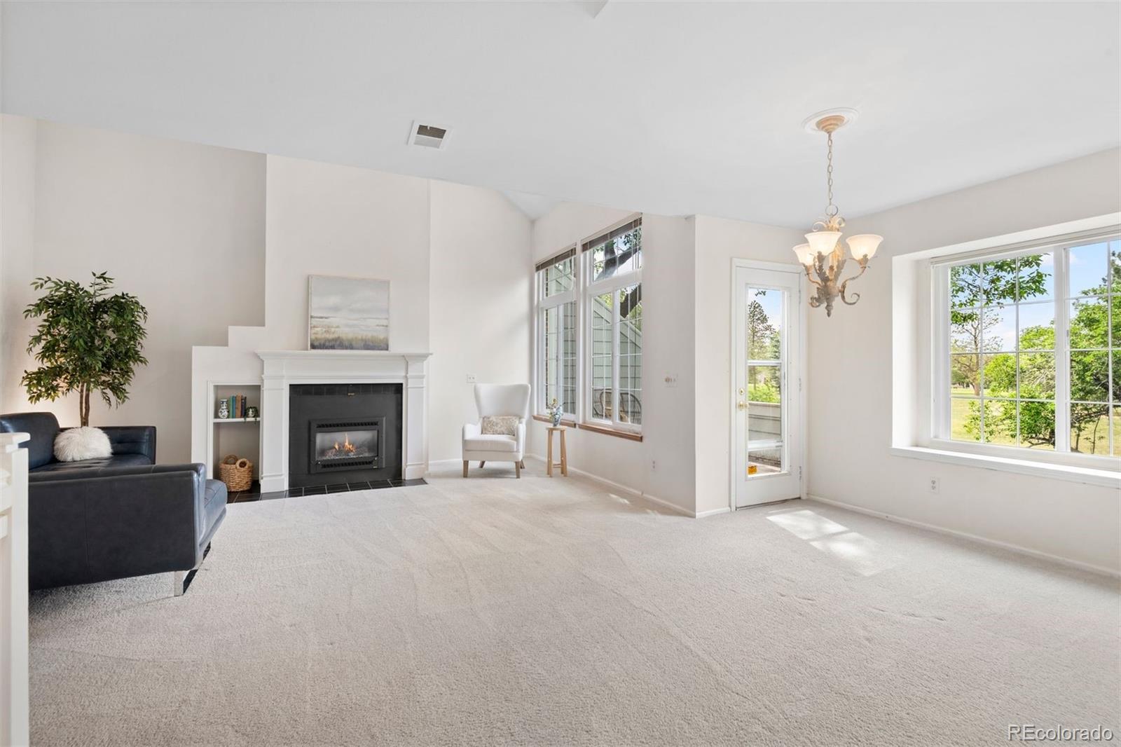 3961 S Carson Street Aurora CO 80014