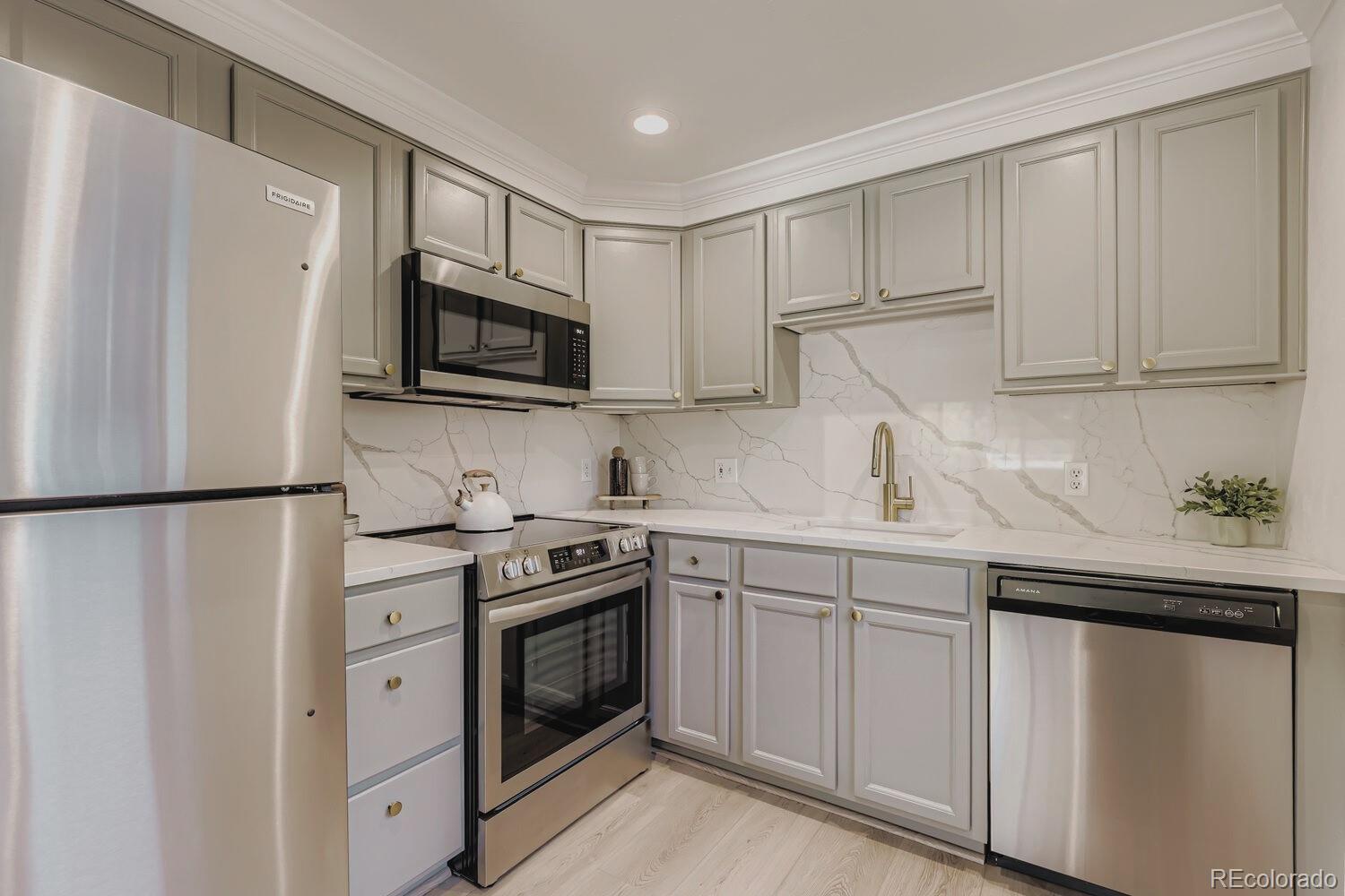 Denver CO, 1435 Elizabeth Street, Unit 8