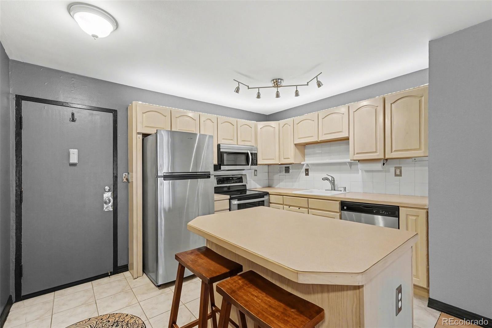1121 Albion Street Denver CO 80220