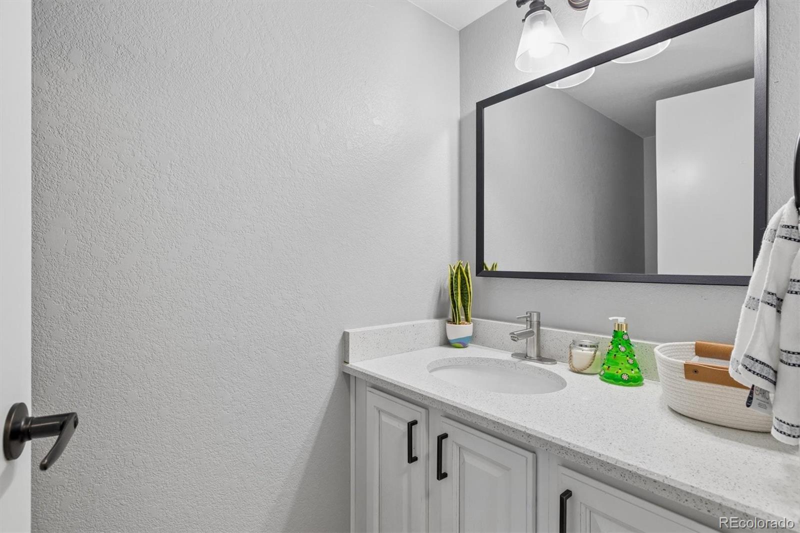 7410 W Coal Mine Avenue Littleton CO 80123