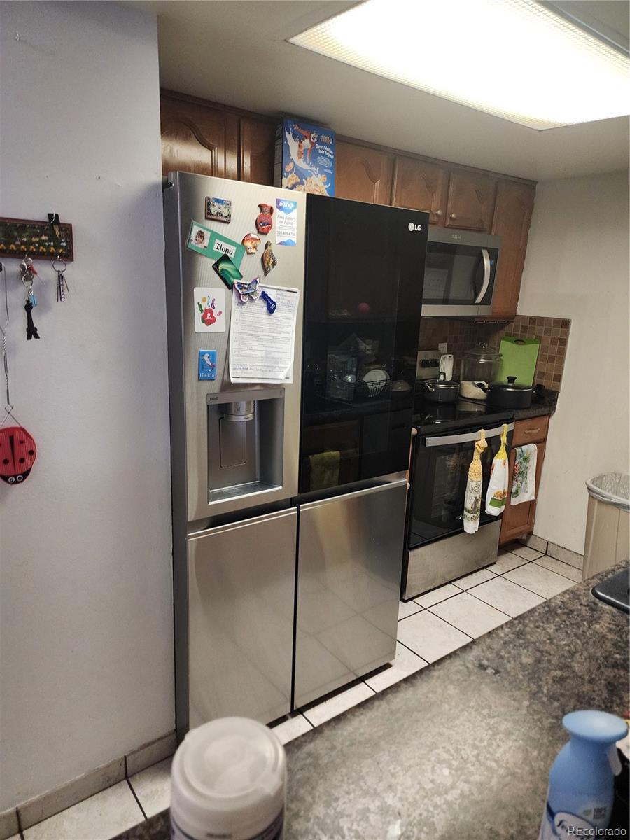 1011 S Ironton Street Aurora CO 80012