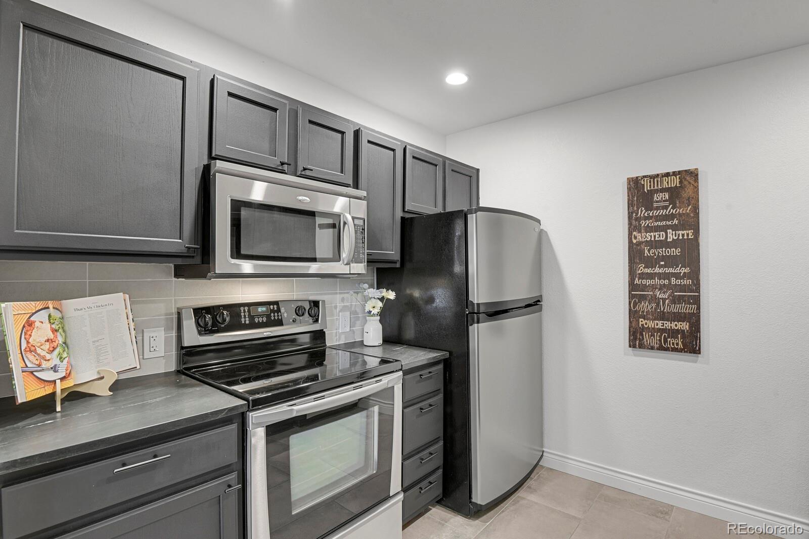 3249 W Fairview Place Denver CO 80211