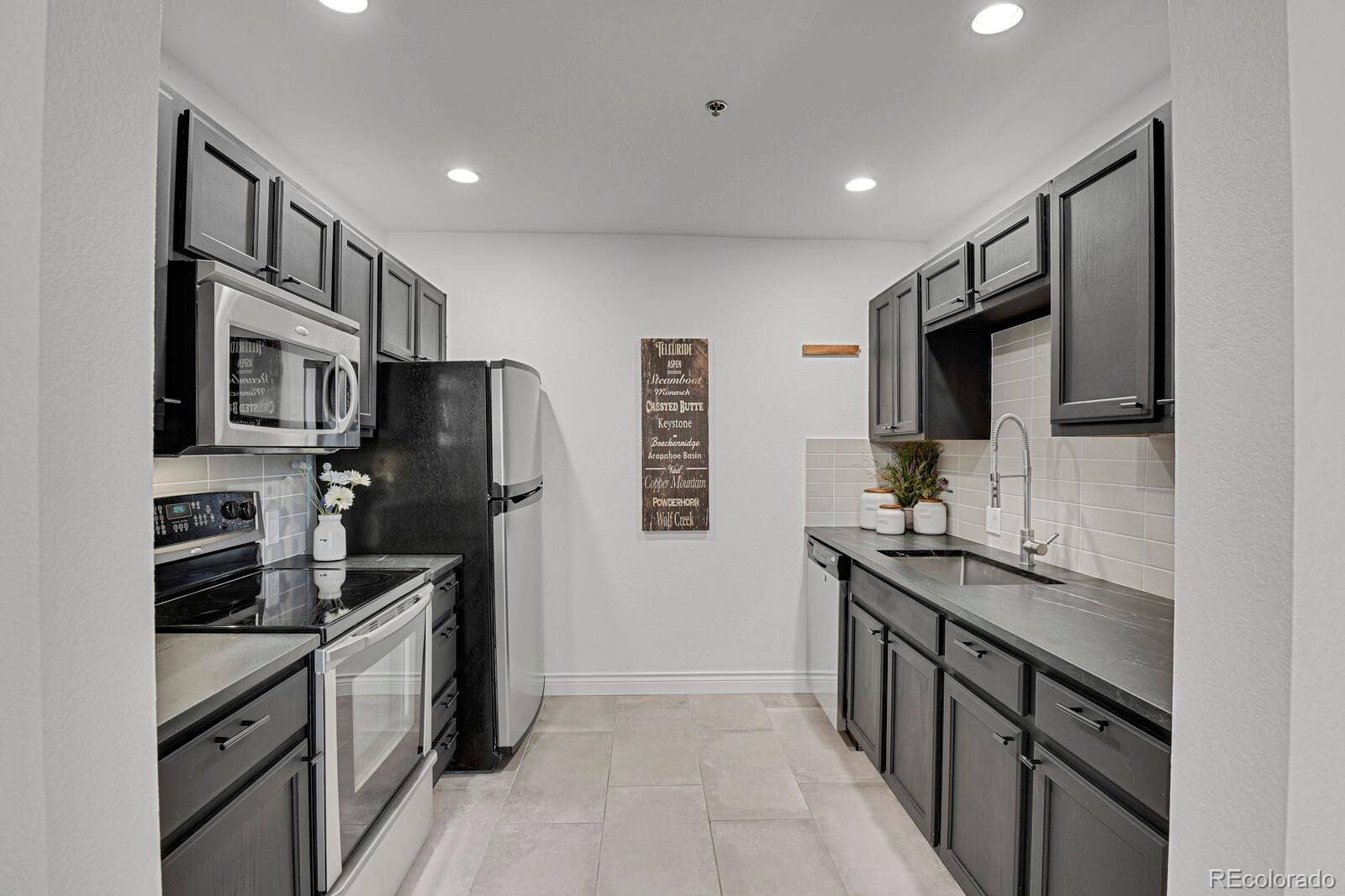 3249 W Fairview Place Denver CO 80211