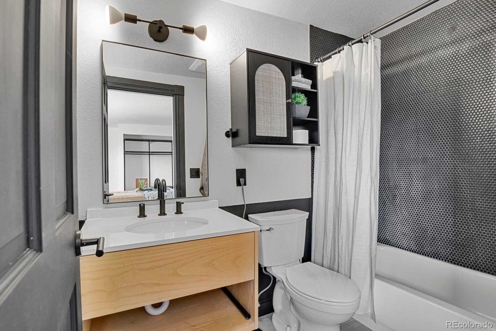 3249 W Fairview Place Denver CO 80211