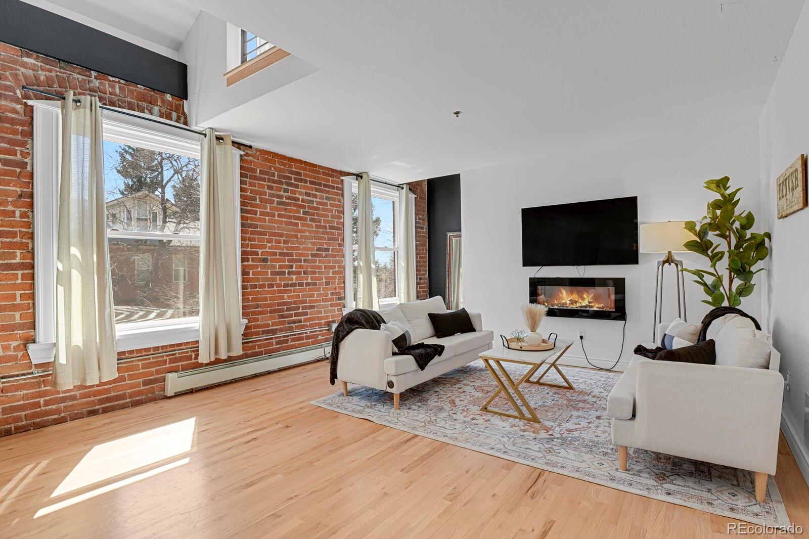 3249 W Fairview Place Denver CO 80211