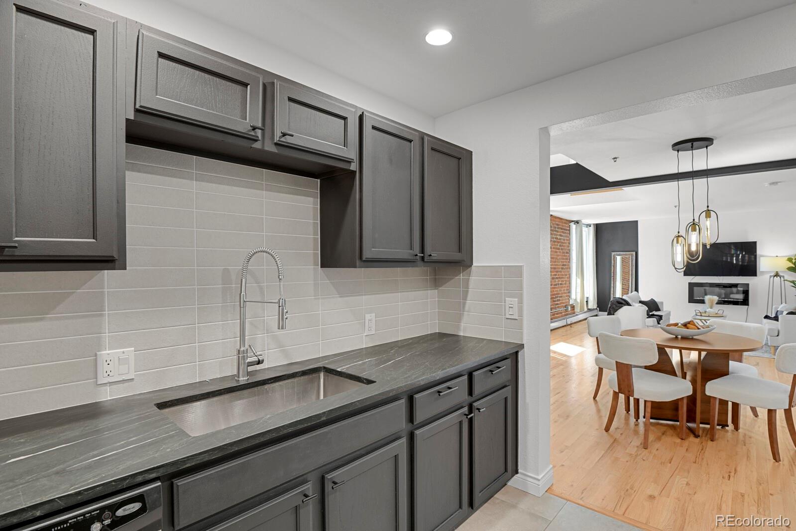 3249 W Fairview Place Denver CO 80211