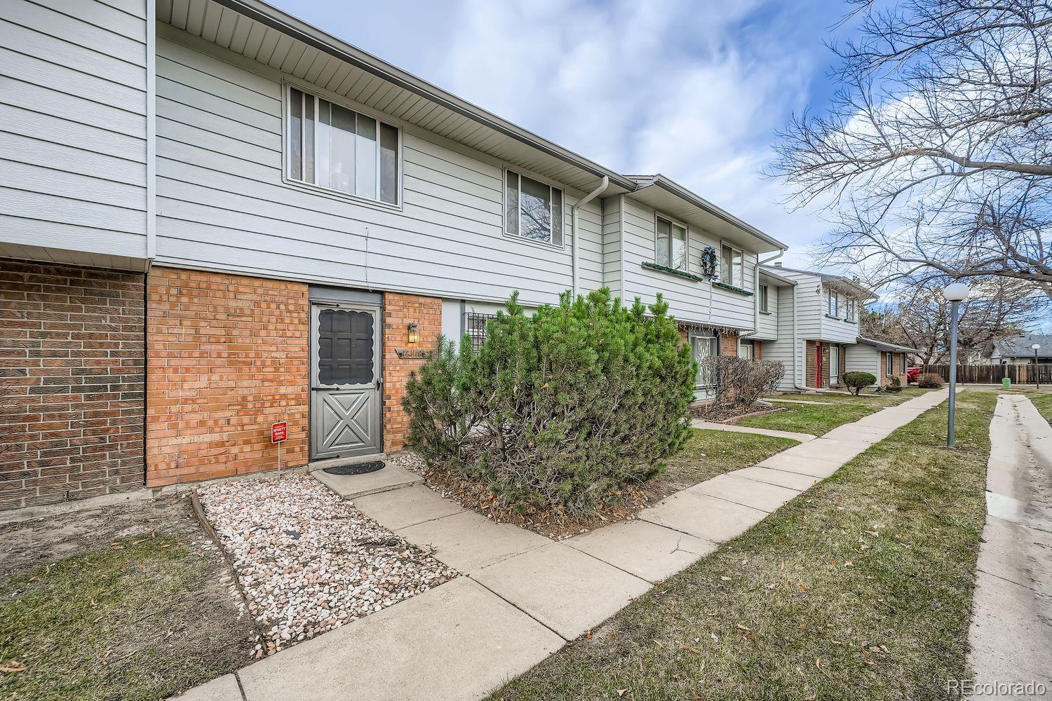 12446 E Kansas Place Aurora CO 80012