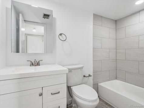 5250 S Huron Way Littleton CO 80120