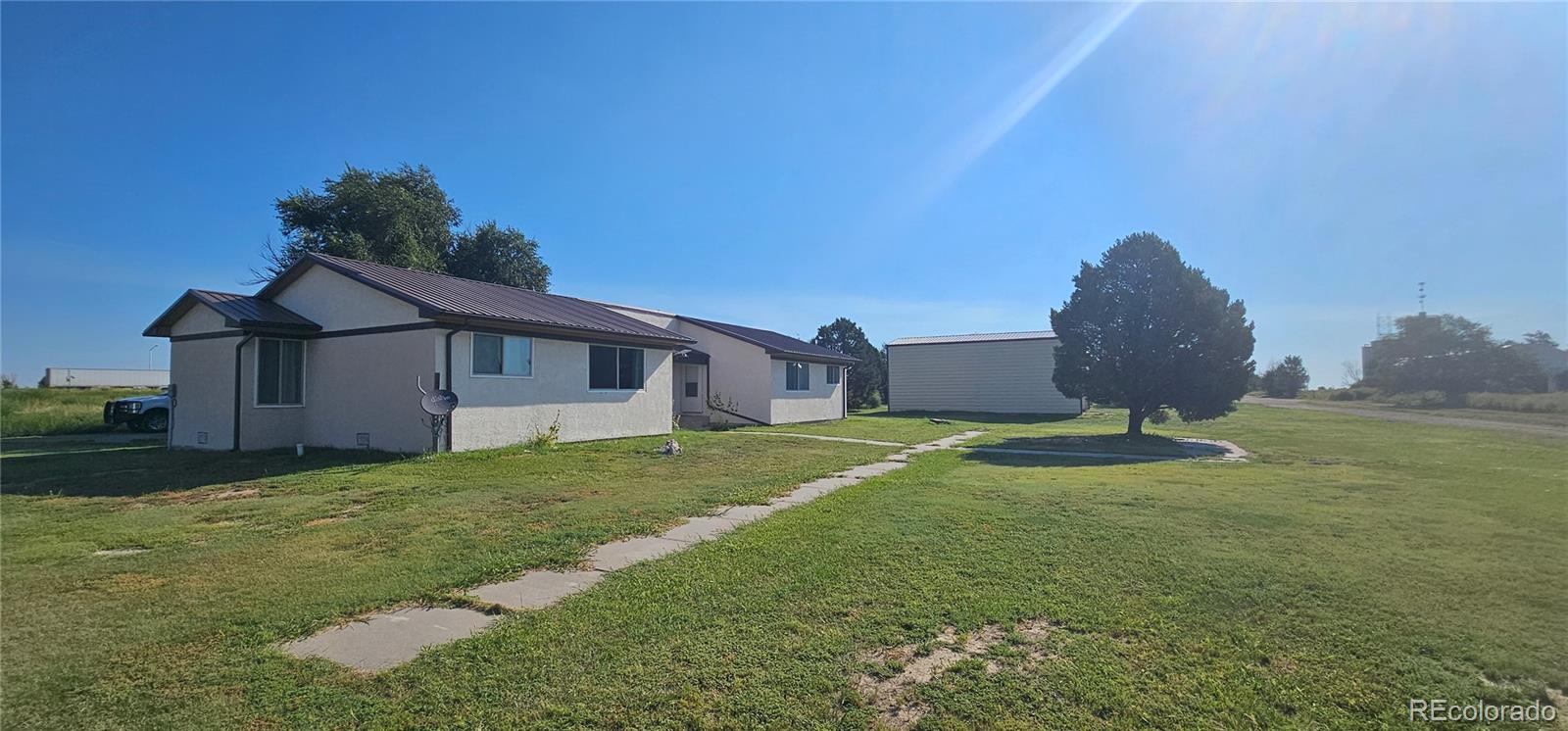 708 W 1st Avenue Kit Carson CO 80825