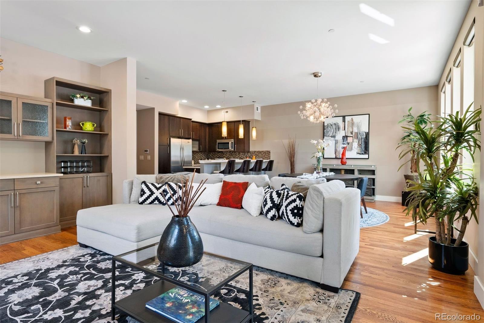 Denver CO, 340 S Lafayette Street, Unit 102