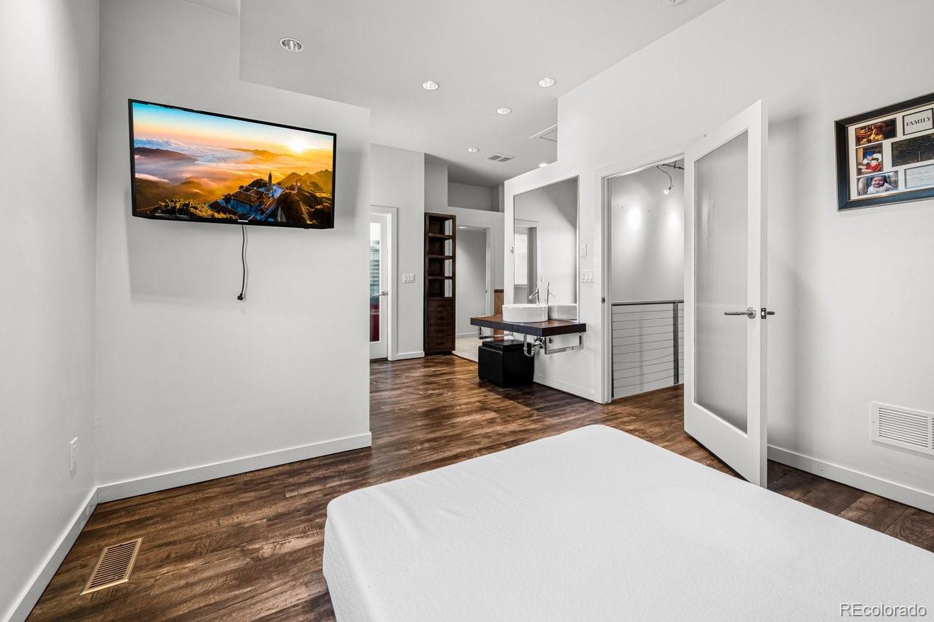 231 W Riverwalk Pueblo CO 81003