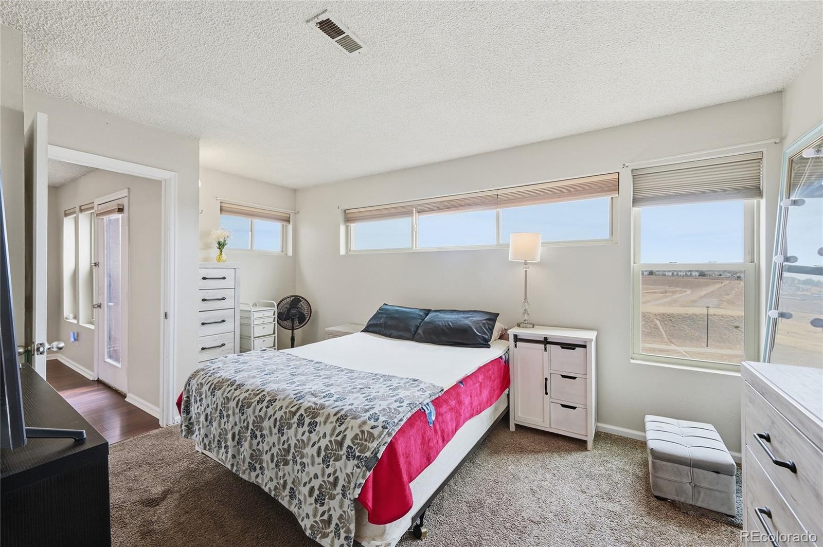 8910 Fox Drive Thornton CO 80260