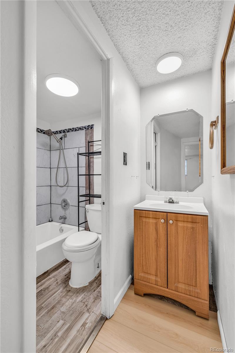 8824 E Florida Avenue Denver CO 80247