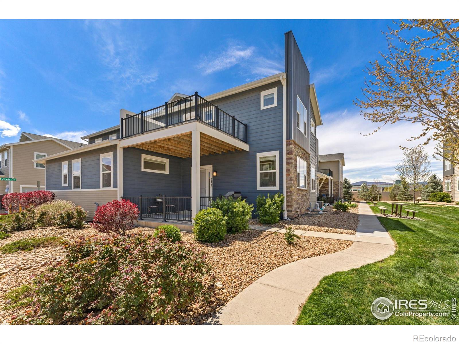 671 Robert Street Longmont CO 80503