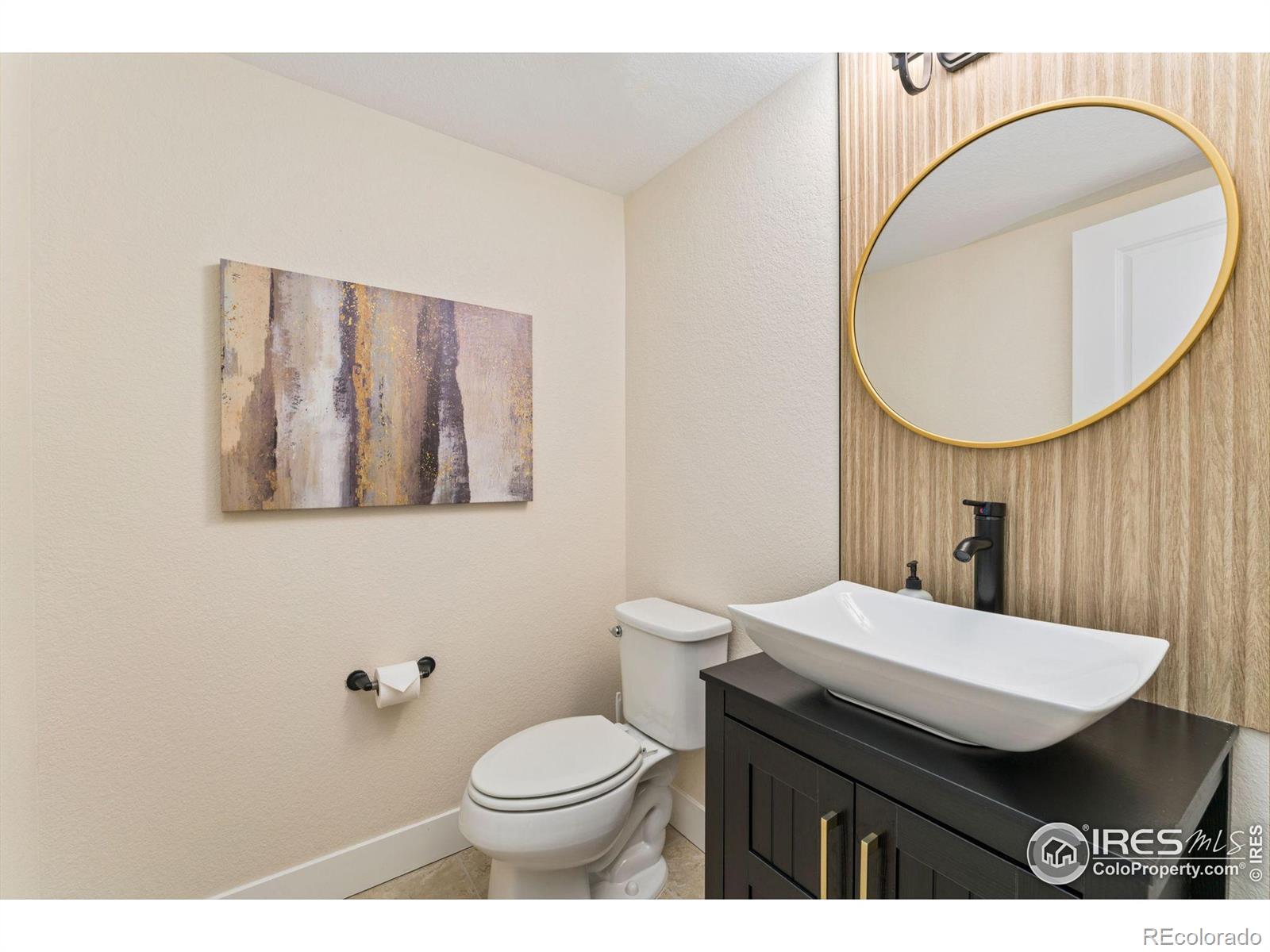 671 Robert Street Longmont CO 80503