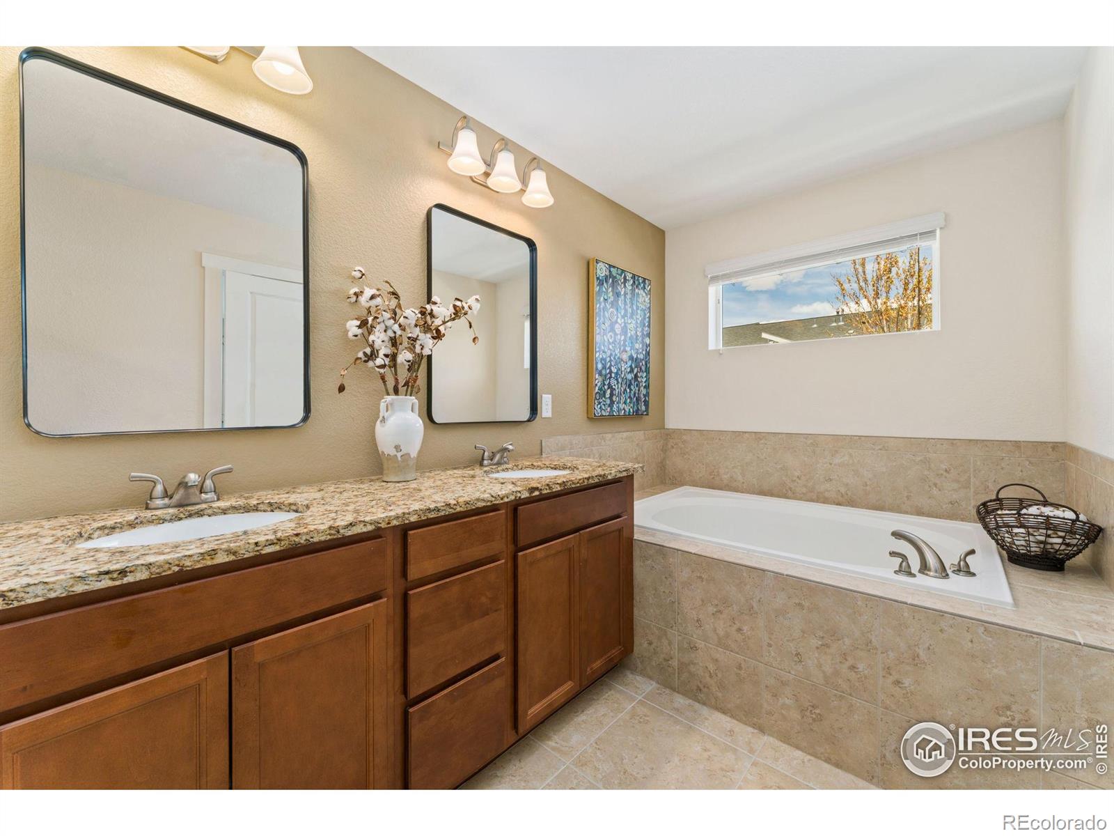 671 Robert Street Longmont CO 80503