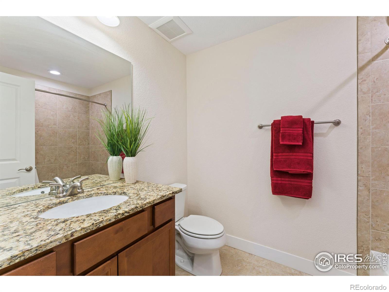 671 Robert Street Longmont CO 80503