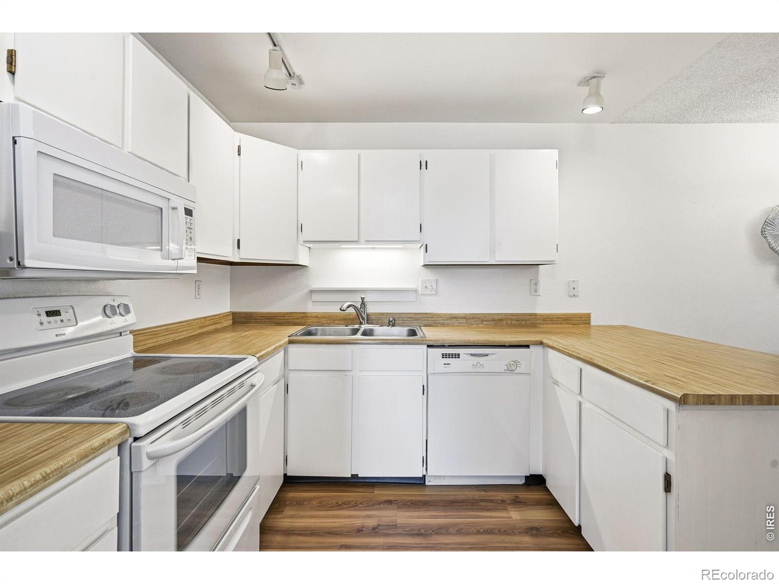 1514 Seneca Circle Lafayette CO 80026