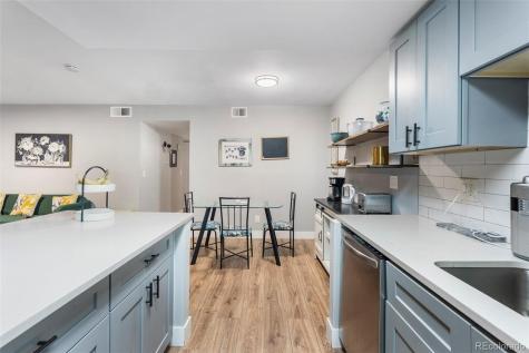 904 S Walden Way Aurora CO 80017