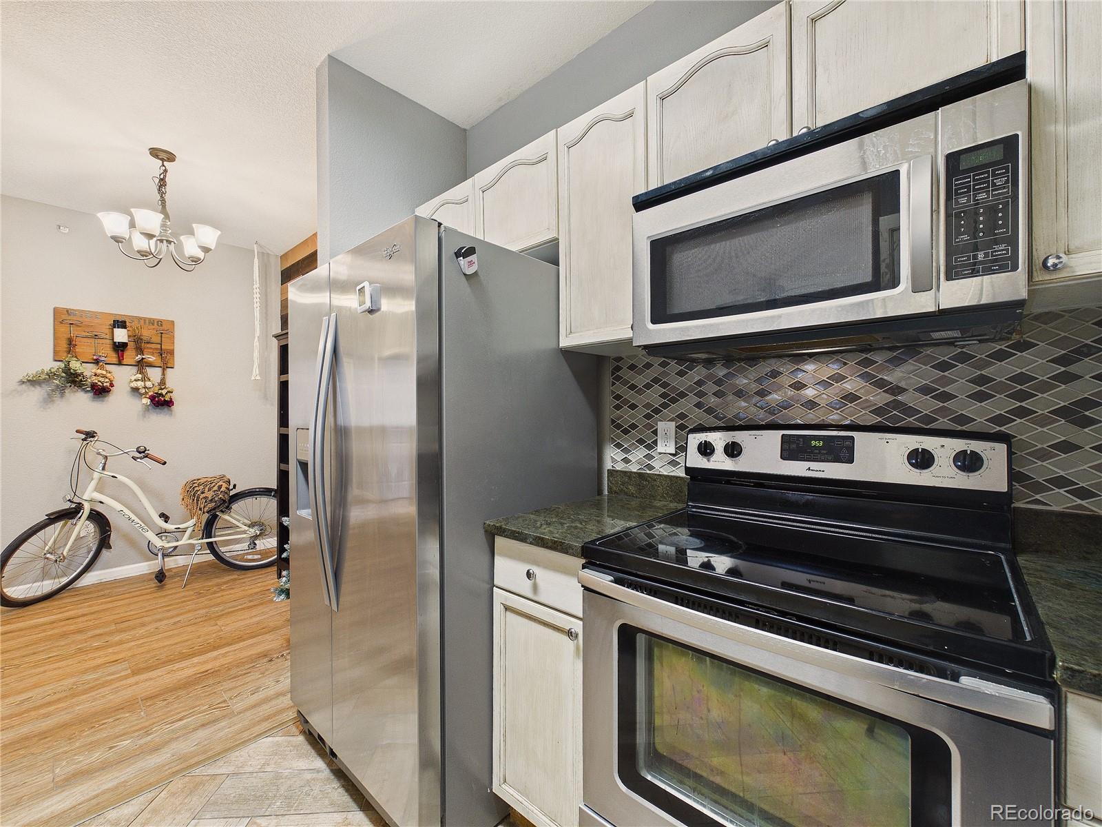 8389 S Independence Circle Littleton CO 80128