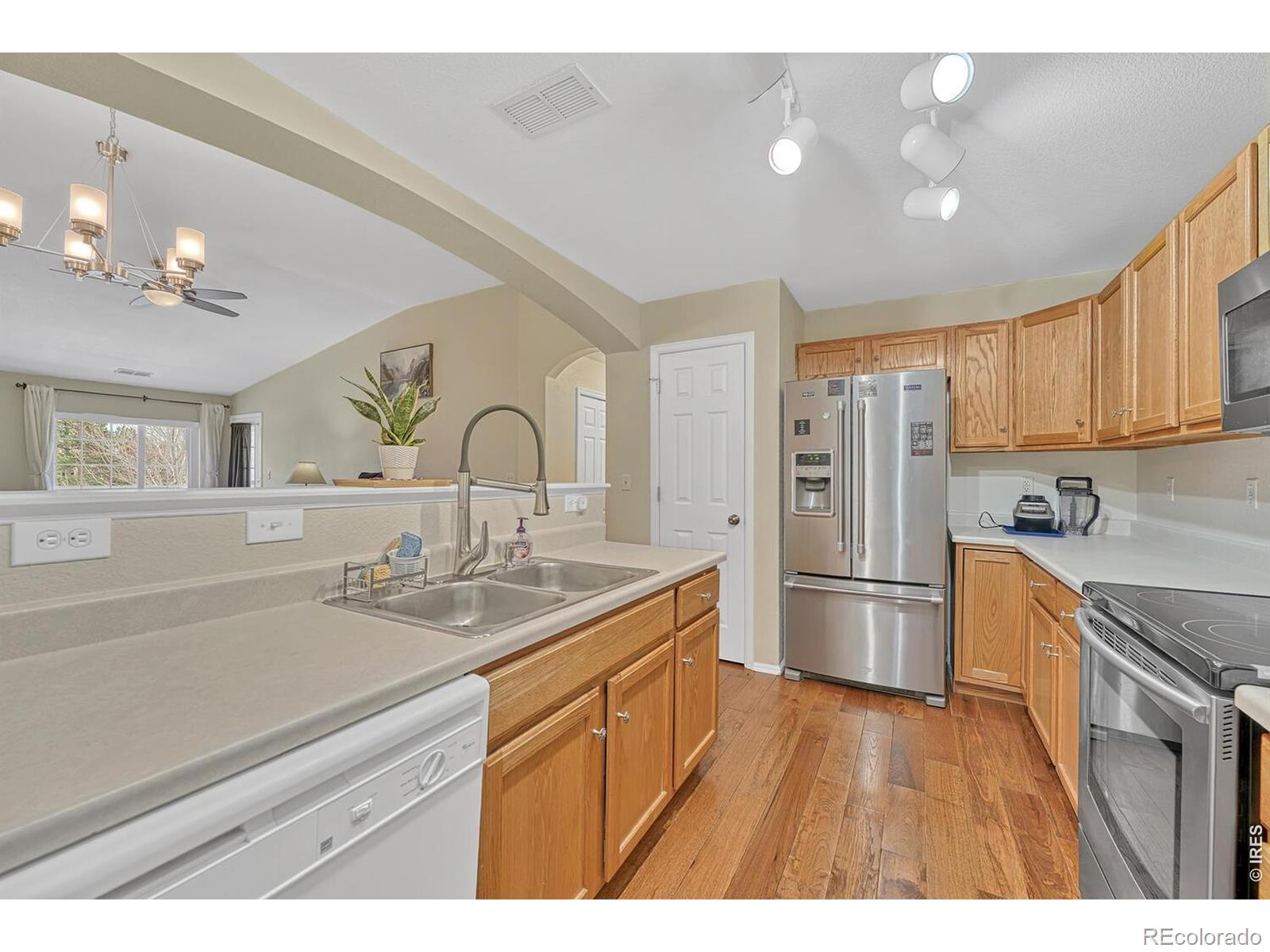 4251 S Blackhawk Circle Aurora CO 80014
