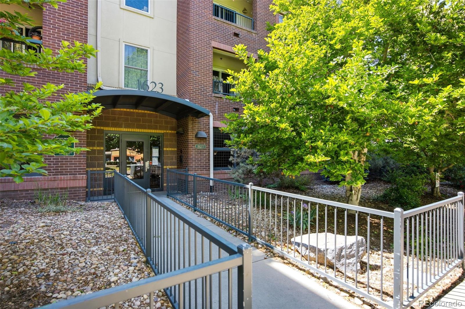 1623 Saint Paul Street Denver CO 80206