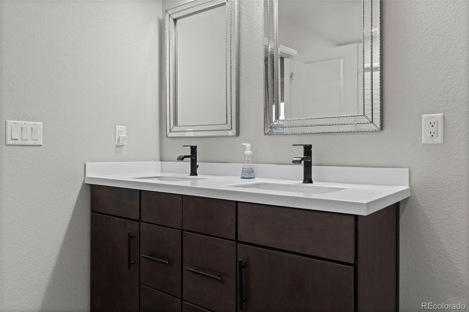 6365 N Dallas Court Denver CO 80238