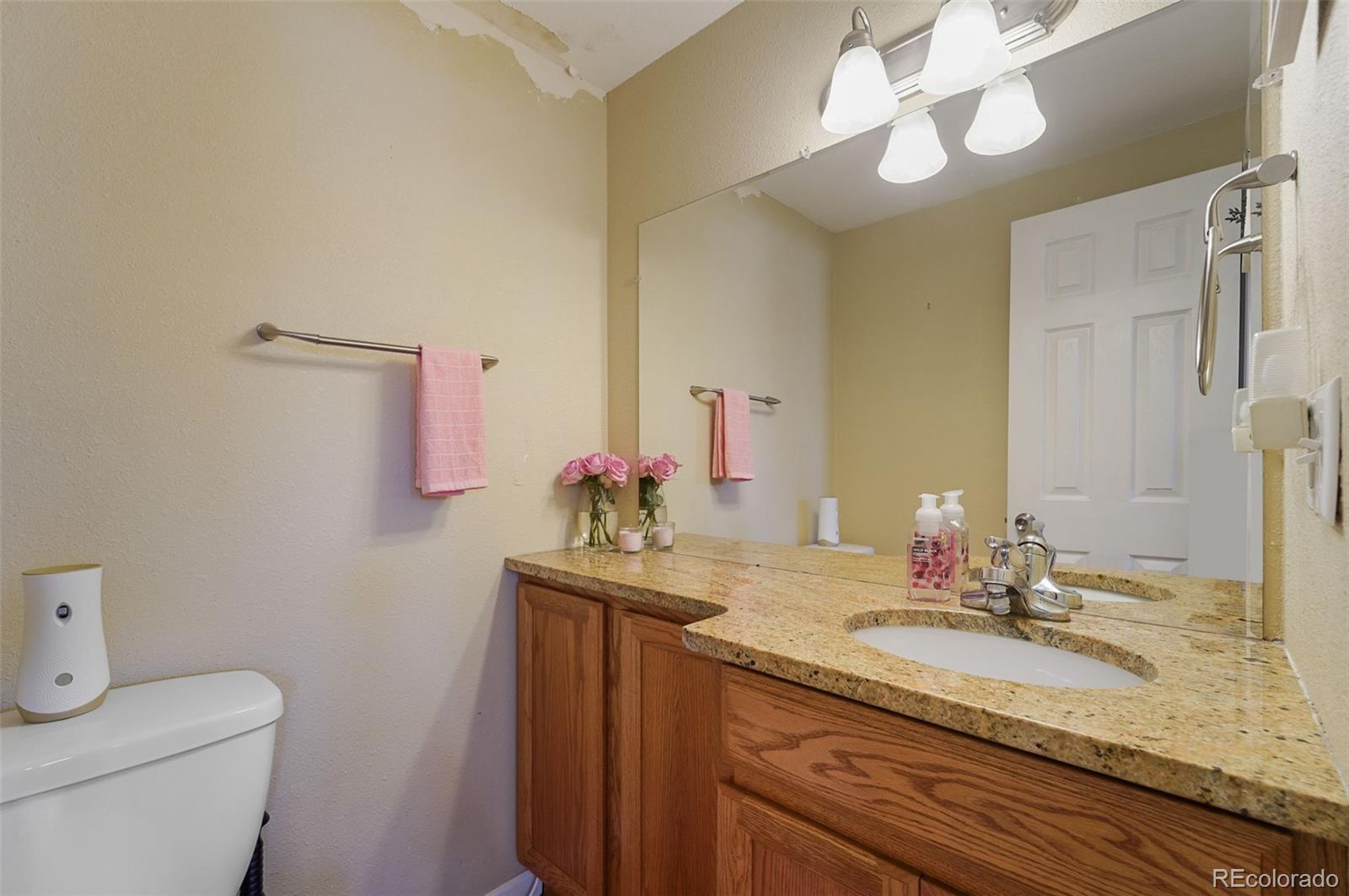 5809 S Pearl Street Centennial CO 80121