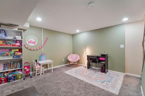 5809 S Pearl Street Centennial CO 80121