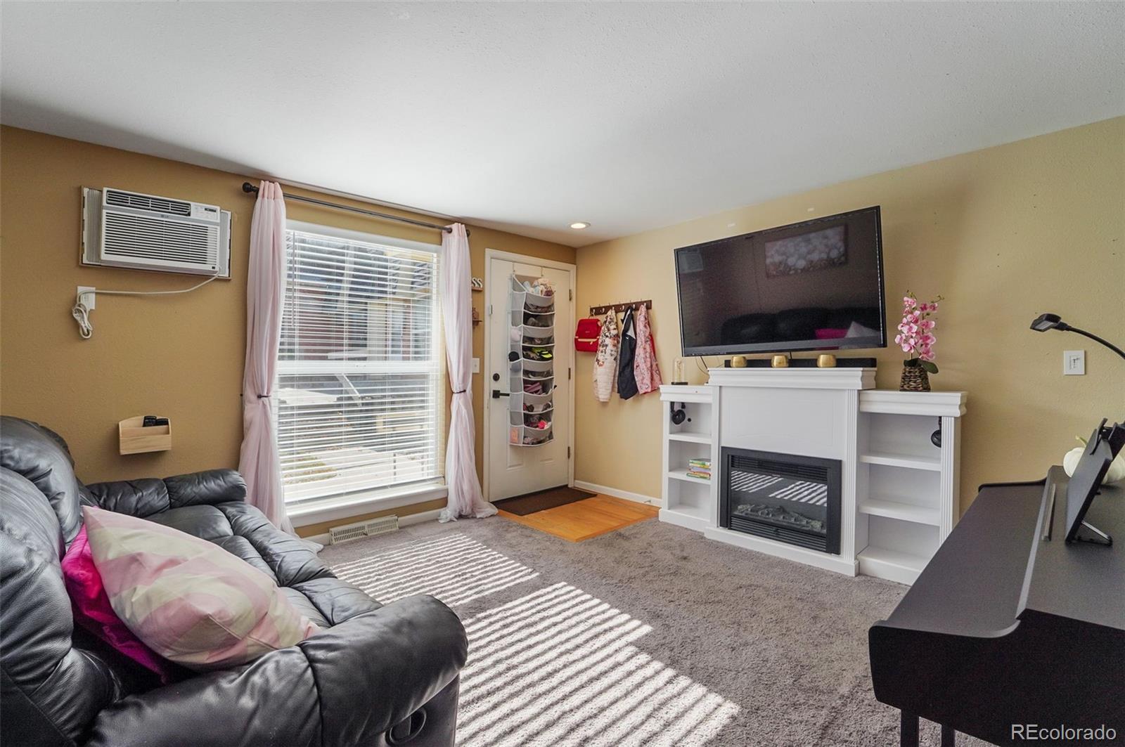 5809 S Pearl Street Centennial CO 80121