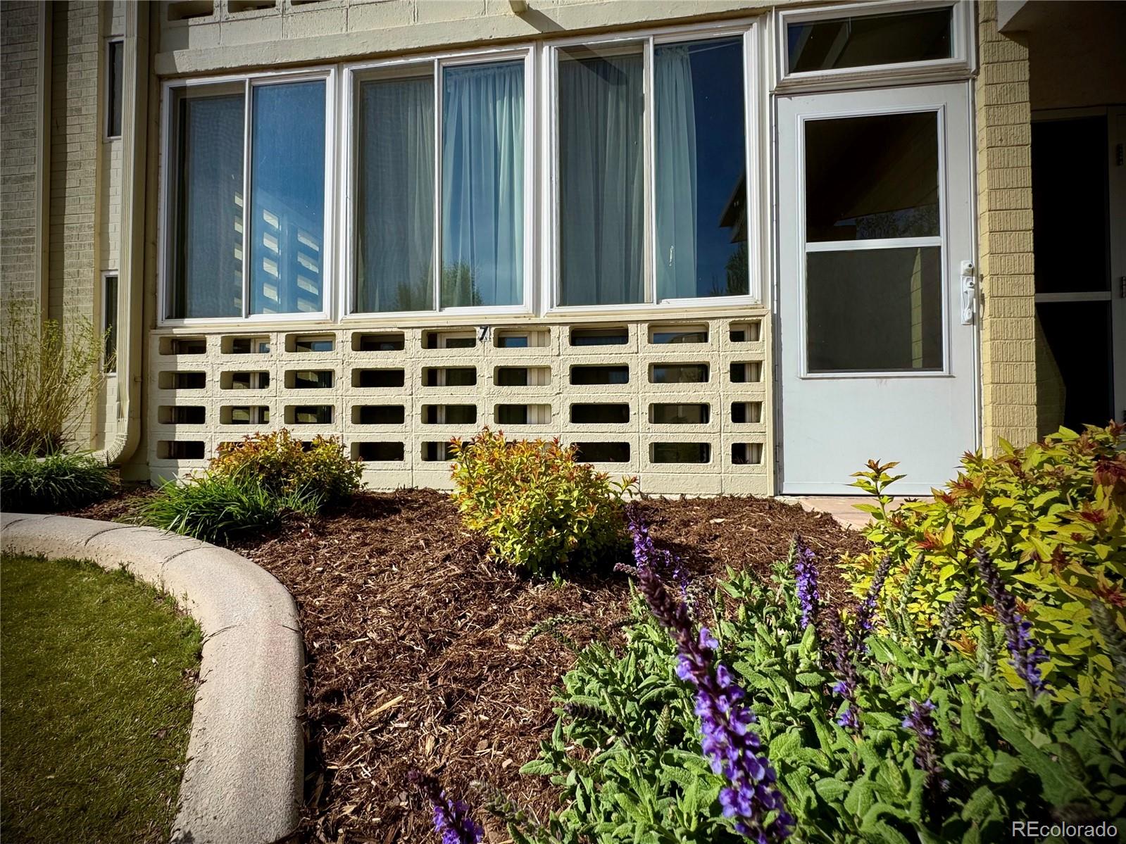 660 S Alton Way Denver CO 80247