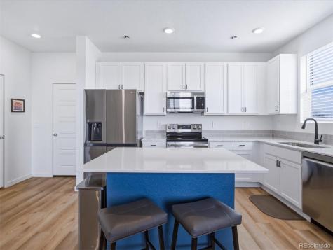 519 Condor Way Johnstown CO 80534