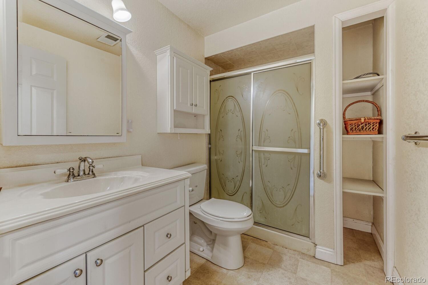 4466 W Pondview Drive Littleton CO 80123