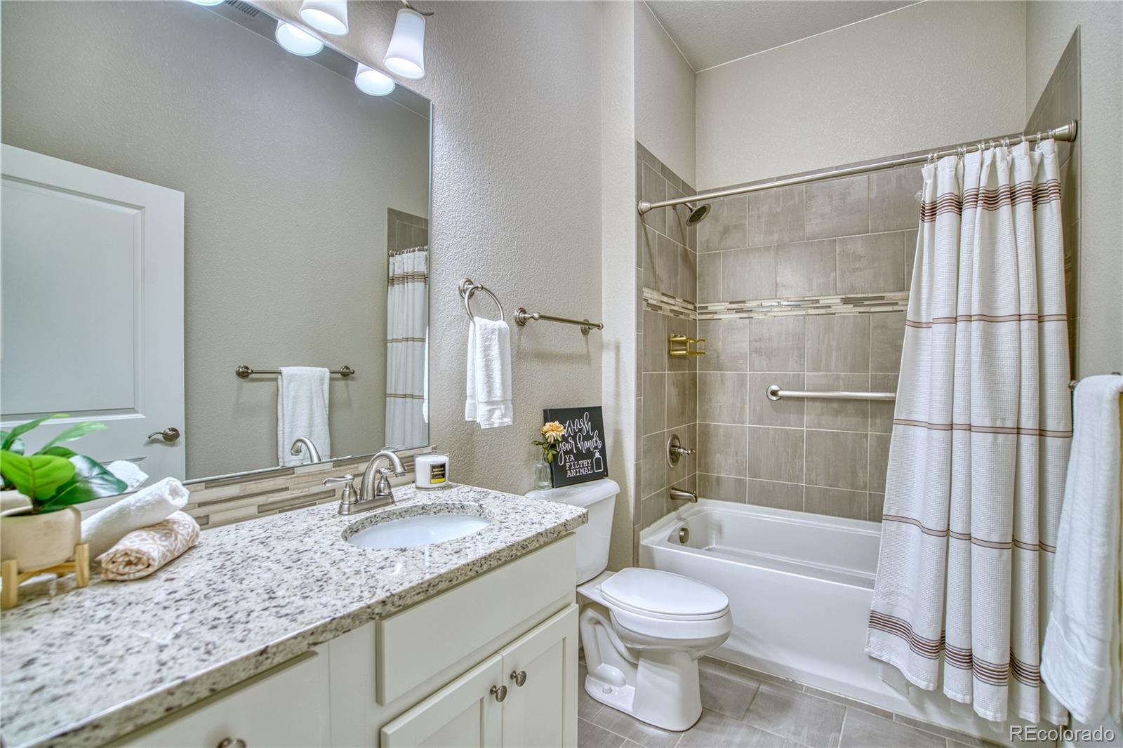 1379 Charles Drive Longmont CO 80503