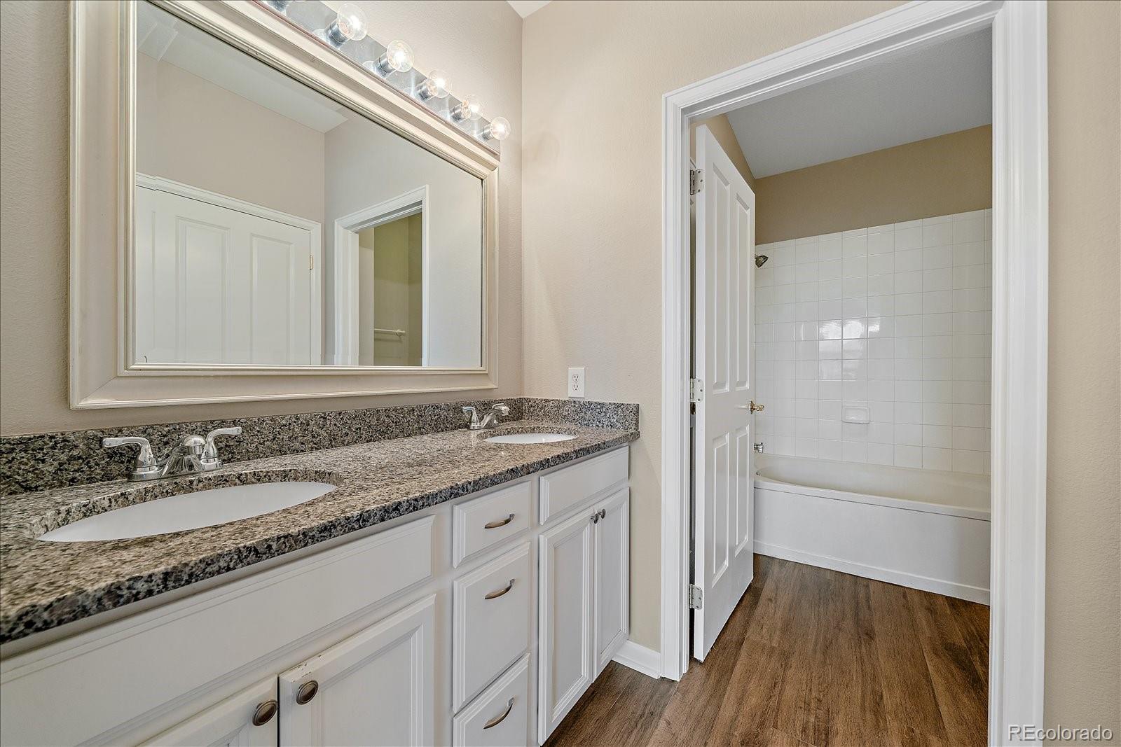 4005 S Dillon Way Aurora CO 80014