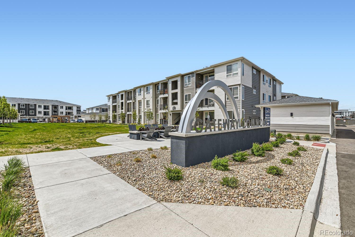 6153 N Ceylon Street Denver CO 80249