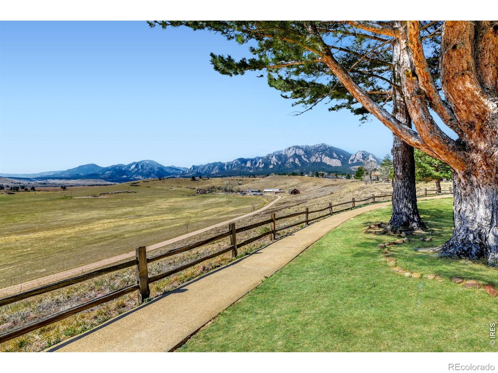 1566 Greenbriar Boulevard Boulder CO 80305