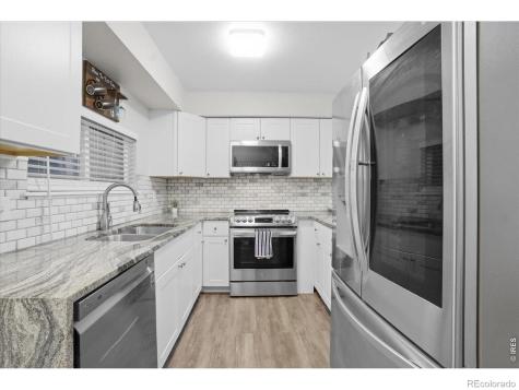 4450 S Pitkin Street Aurora CO 80015