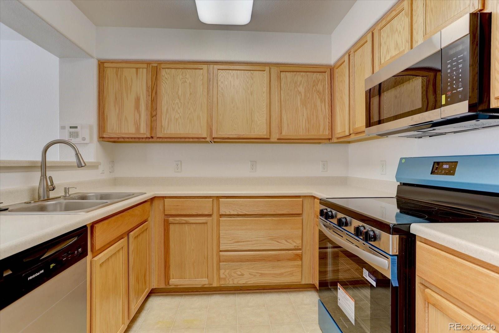 5733 S Addison Court Aurora CO 80016