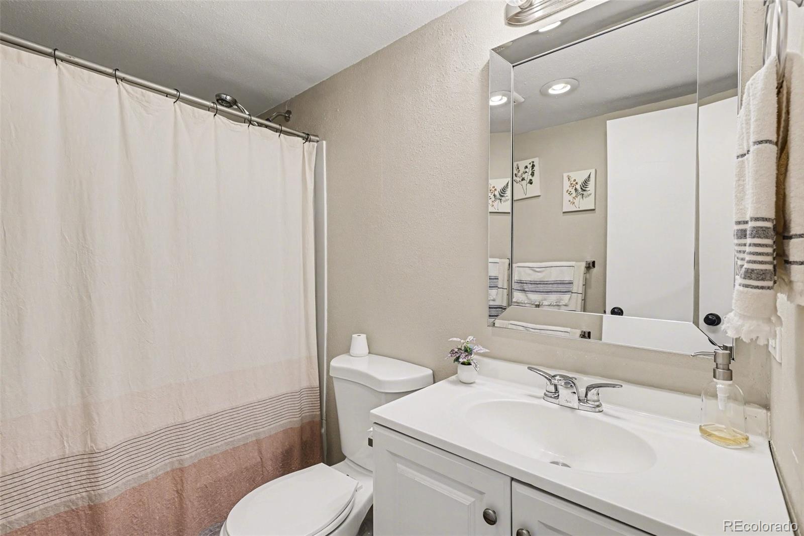 4529 S Lowell Boulevard Denver CO 80236
