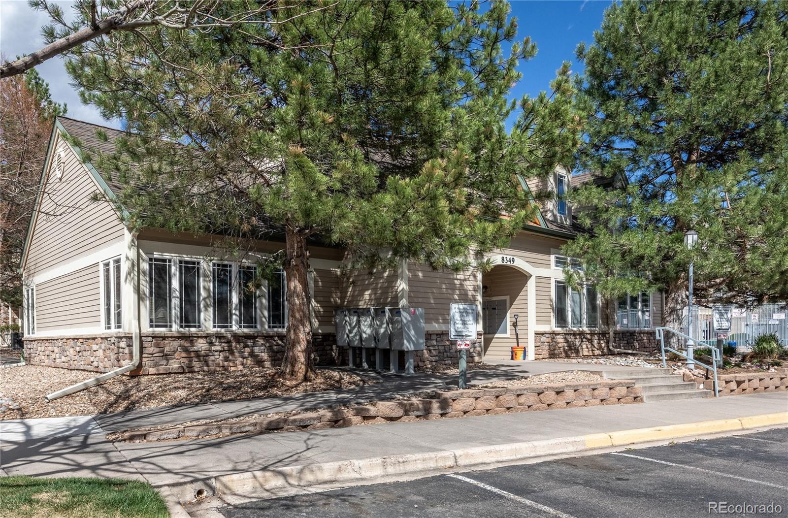8338 S Independence Circle Littleton CO 80128