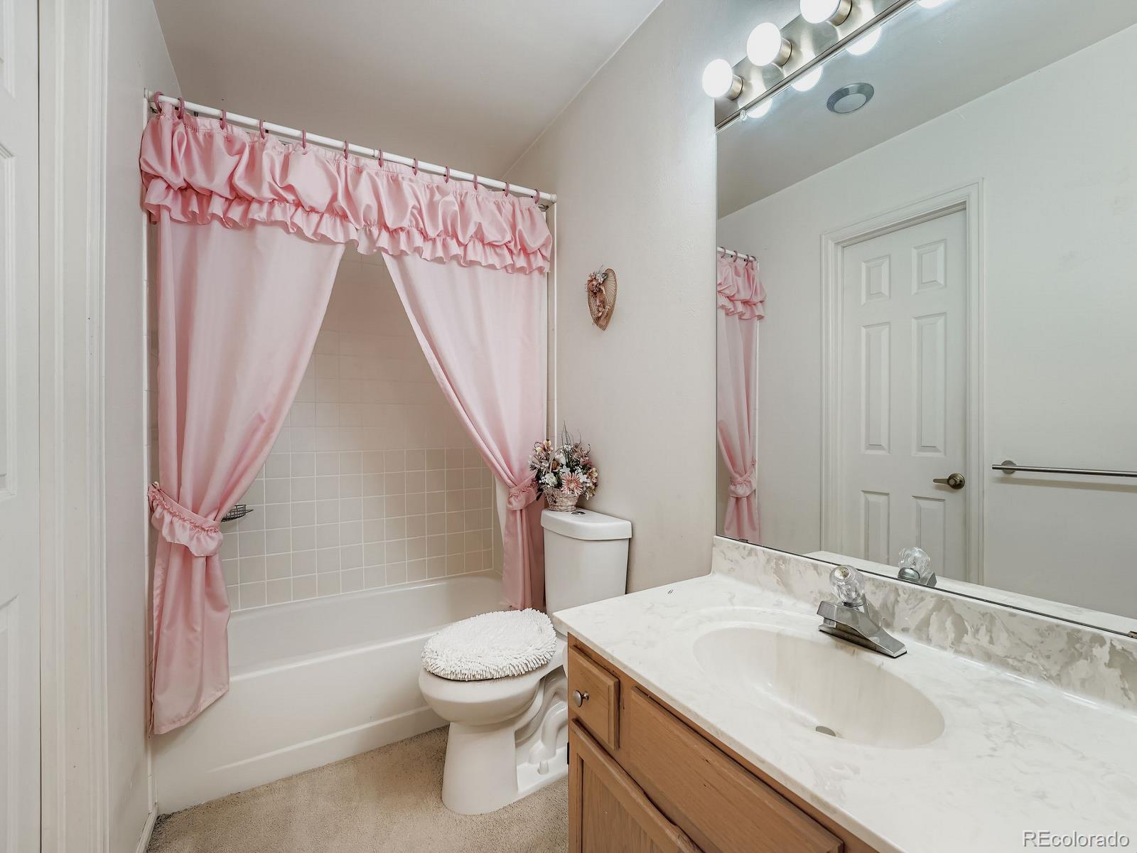 1044 S Yampa Street Aurora CO 80017