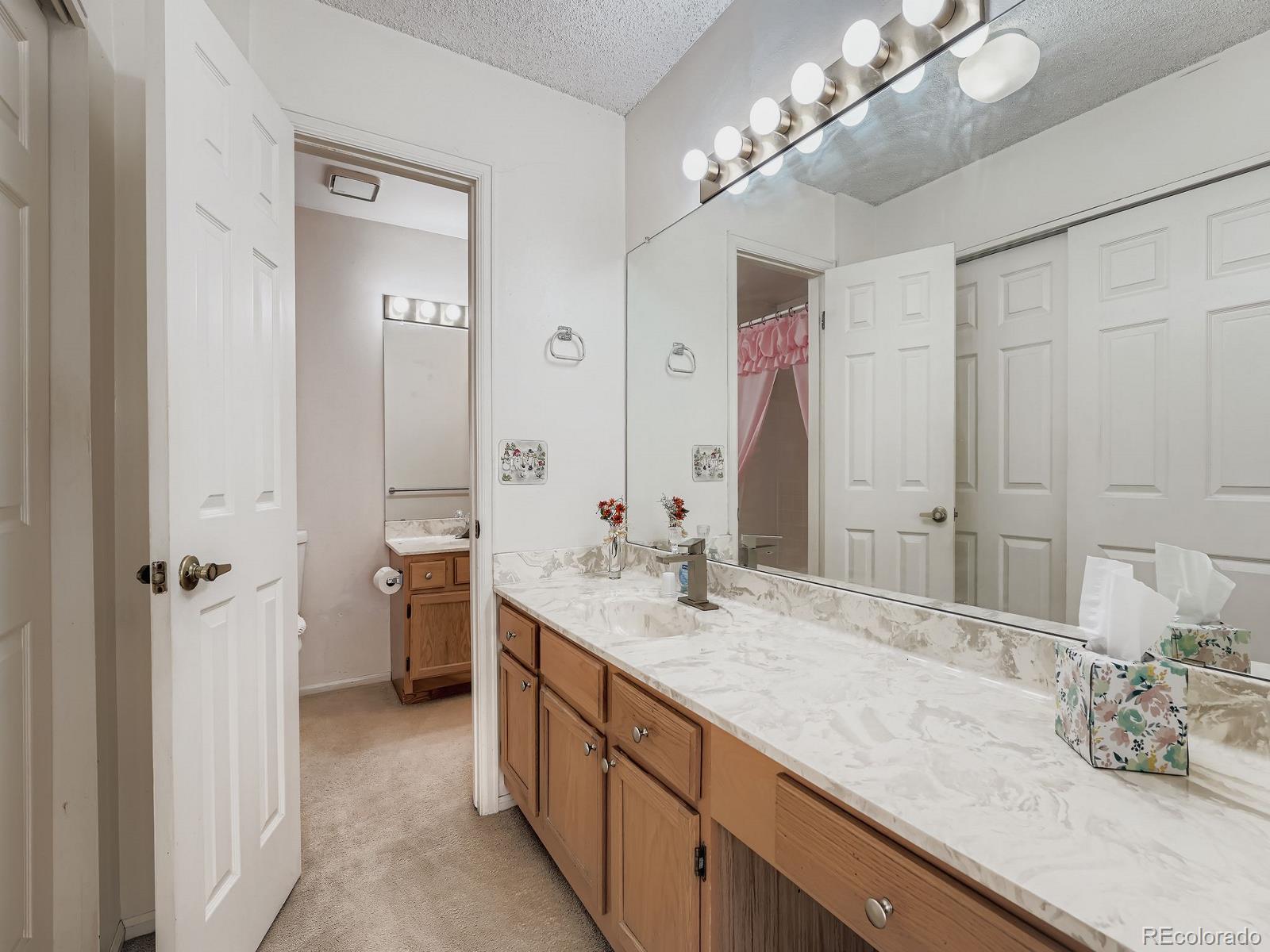 1044 S Yampa Street Aurora CO 80017