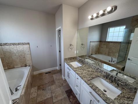 9805 W Hinsdale Place Littleton CO 80128