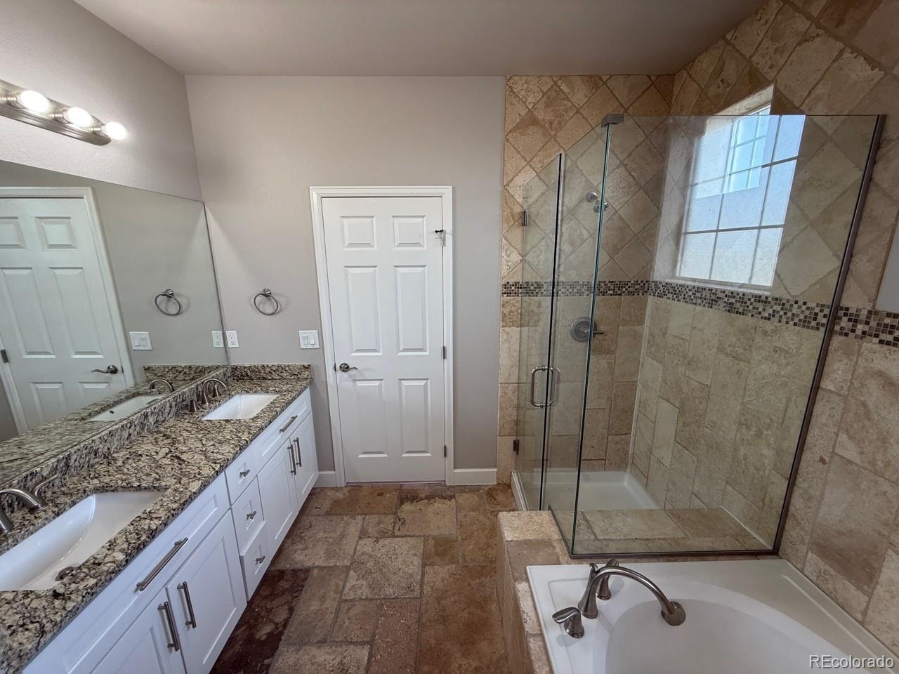 9805 W Hinsdale Place Littleton CO 80128
