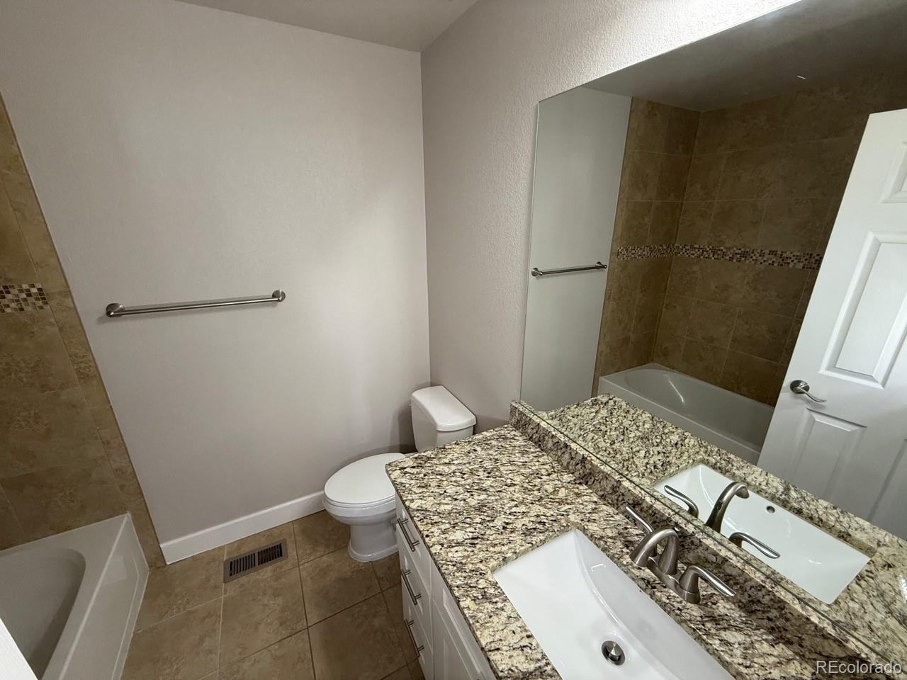 9805 W Hinsdale Place Littleton CO 80128
