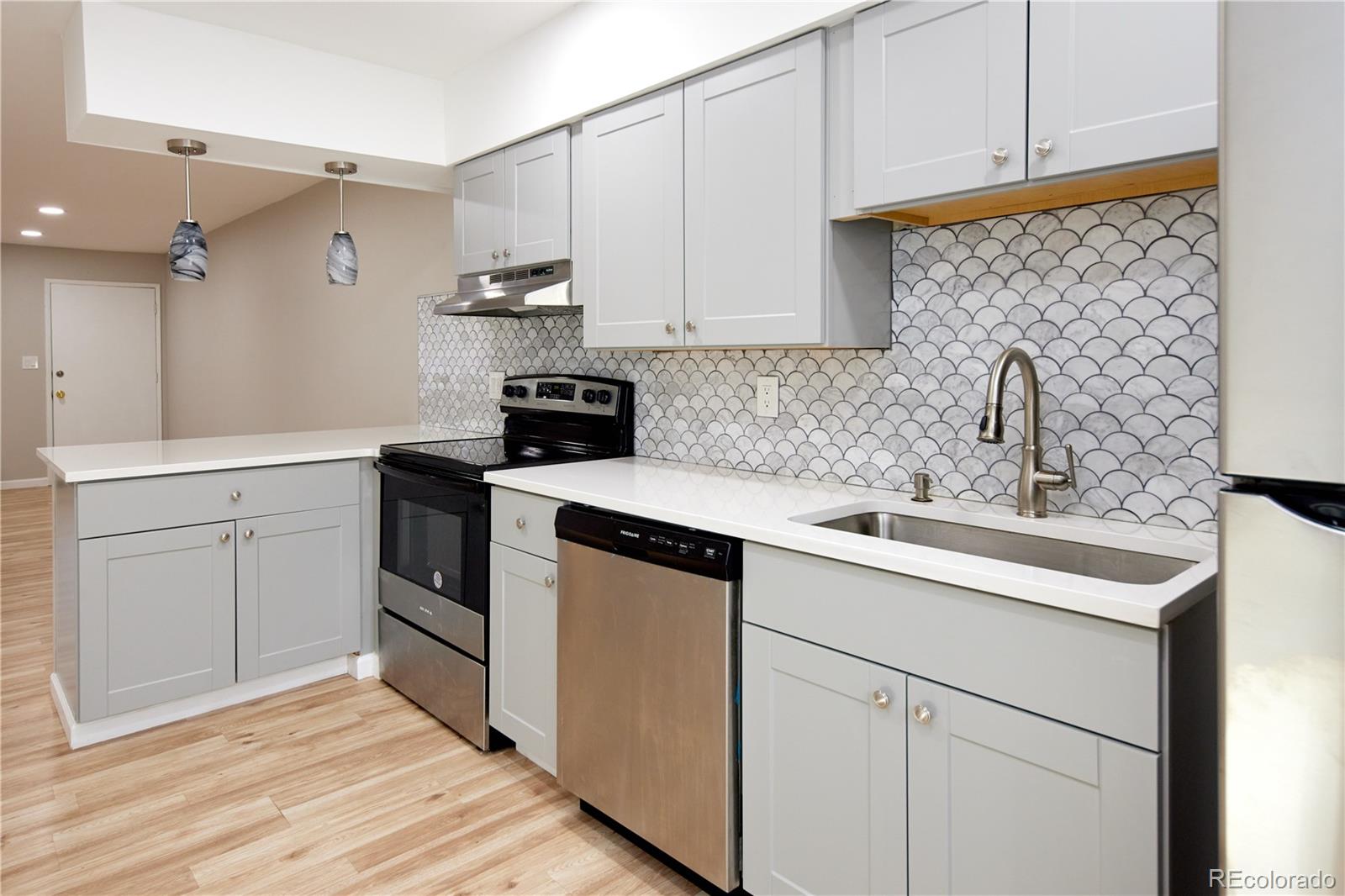 7050 W Cedar Avenue Lakewood CO 80226