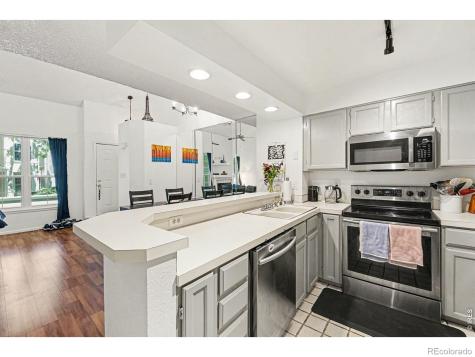 5875 W Asbury Place Lakewood CO 80227