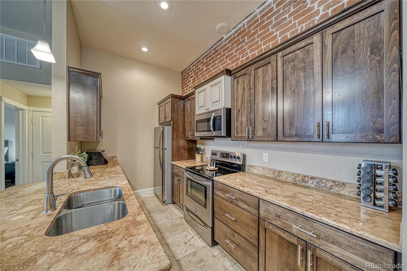 139 W 1st Street Salida CO 81201